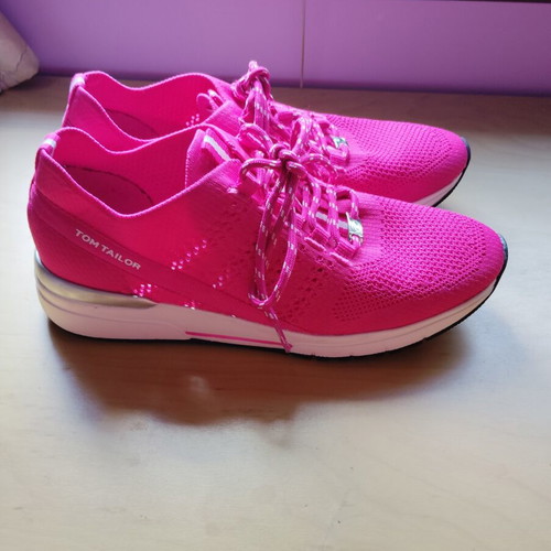 Tom Tailor women's sneakers size 41 like new, cyclamen color