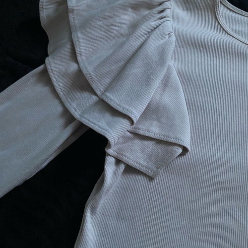 Zara beige blouse size L with nice sleeve new
