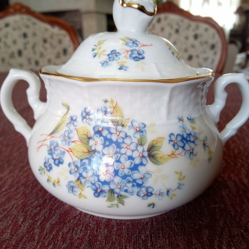 Vintage sugar container Thun Czechoslovakia
