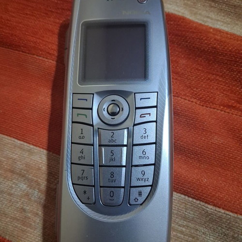 Nokia 9300 Communicator retro business phone