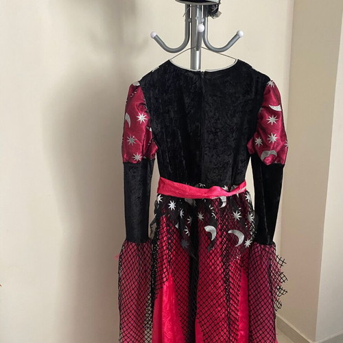 Witch Fairy of the Night Costume like new, age 10