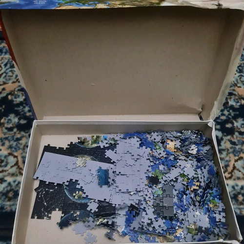 Puzzle Planet Earth 1000 pieces used