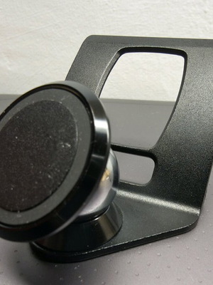 Magnetic phone holder for BMW F20 like new, metal