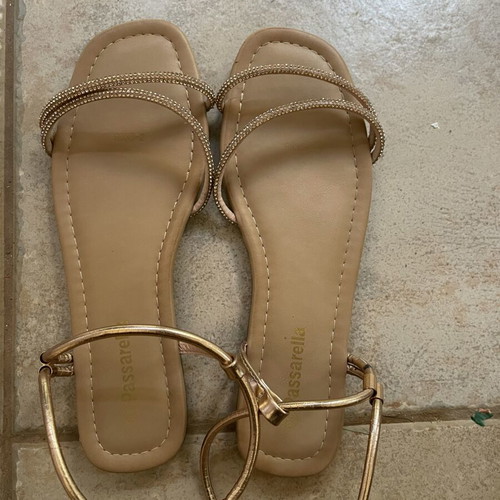 Women's sandals used, size 40, gold color