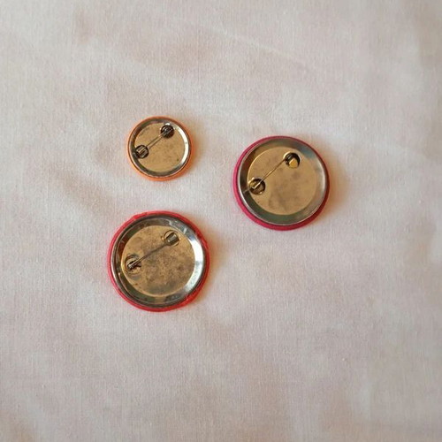 Vintage Virgin & Lenny Kravitz collectible pins like new