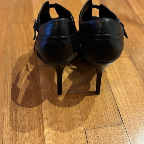 Zara Black 12-Point Heeled Sandals Like New