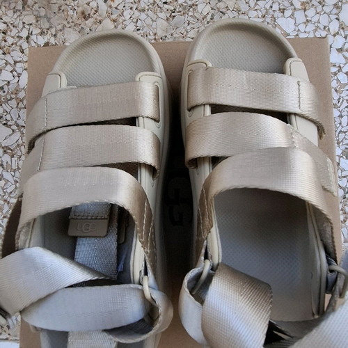 Ugg Women's Platform Beige Like New