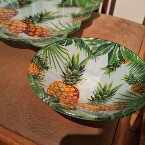 Decorative plates like new, set