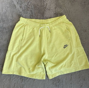 Nike tech fleece shorts green