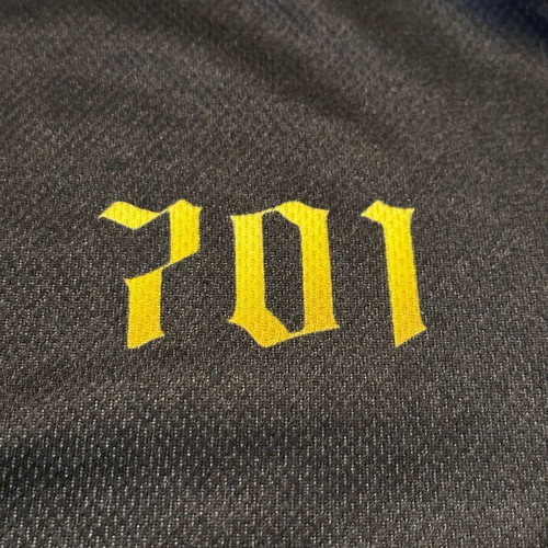 Zaketa 210 size S like new, black and gold