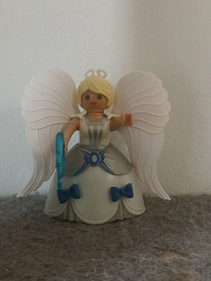 Playmobil figure no17 Girls like new