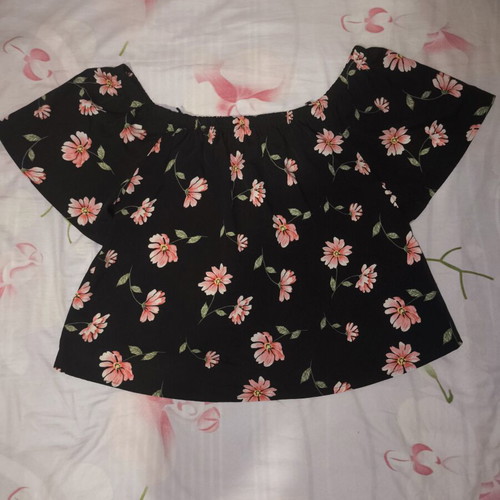 Black floral off-shoulder blouse Tally Weijl size S like new