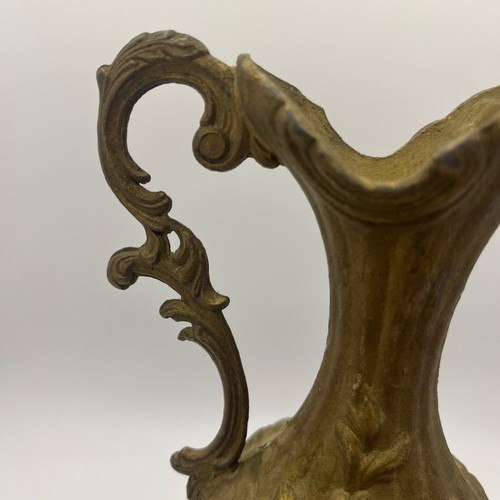 Bronze decorative vessel used