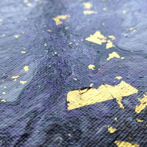 Round canvas painting, fluid art with acrylic and gold leaf