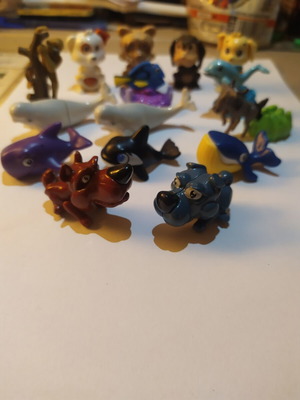 Animal figures kinder toys like new