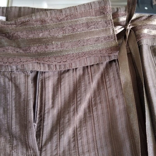 Forel women's capri pants new, size XL, brown with lace trim