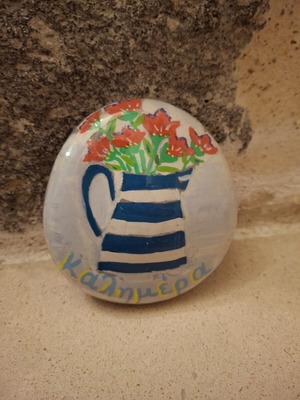 Hand-painted porcelain paperweight decorative ornament