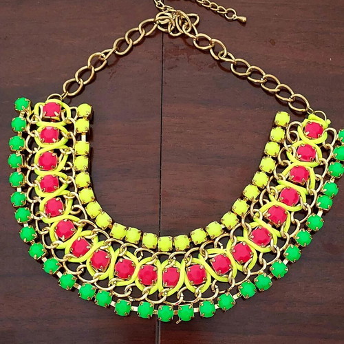 Choker with bracelet and multicolored glass stones like new