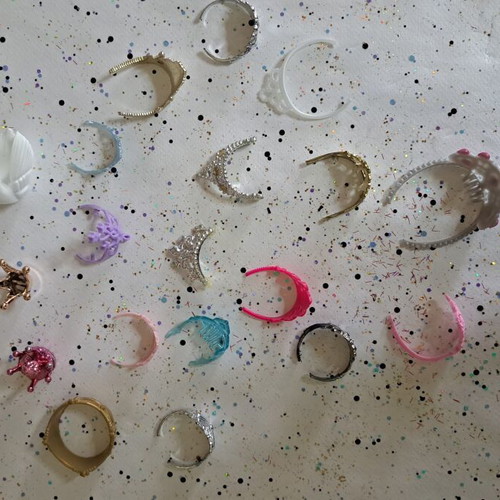 Barbie and other dolls crowns and swan lot