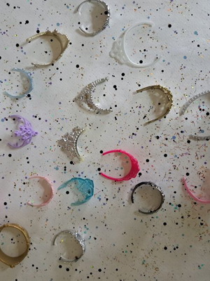 Barbie and other dolls crowns and swan lot