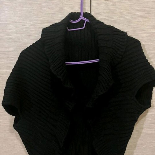 Bolero sleeveless black like new, size S