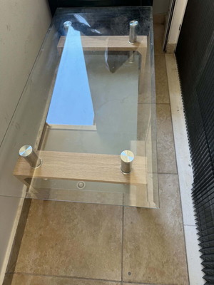 Coffee table like new, dimensions 99.5 x 49.5 cm