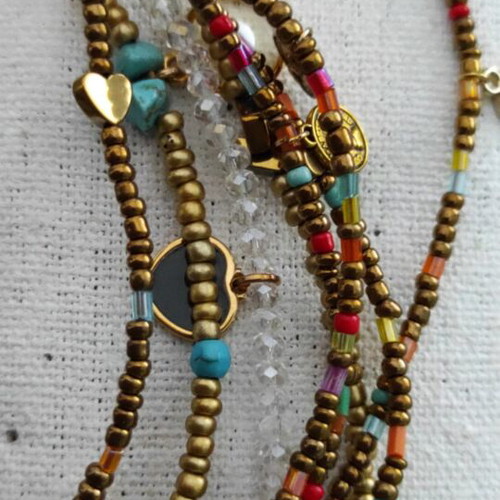 Anklet with gold-colored beads and semi-precious heart charm like new