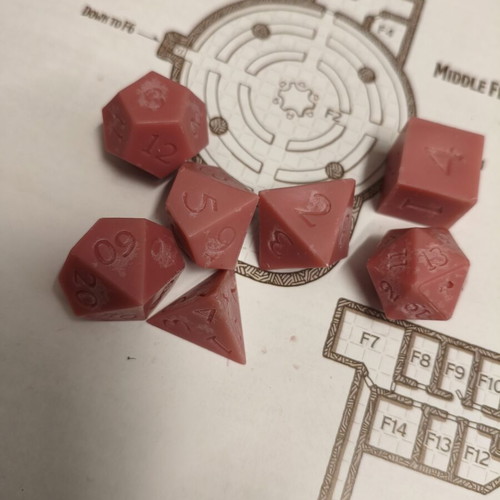 Wax melts dice-shaped set inspired by Dungeons and Dragons, new