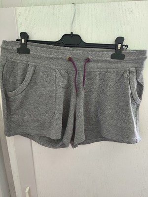 Esmara mako shorts used, size L, grey