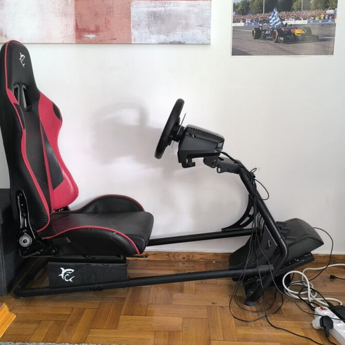 WhiteShark Racing Sim Rig with Bucket Seat and Adjustable Mounts