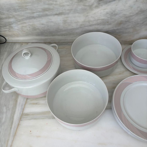 Ionia Ellas porcelain serving set 22 pieces like new