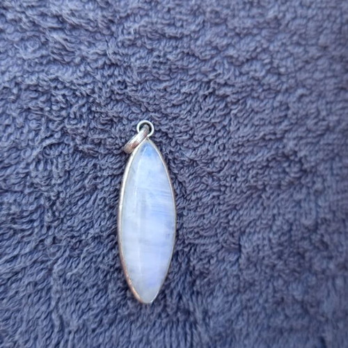 Silver necklace with energy moonstone crystal, new