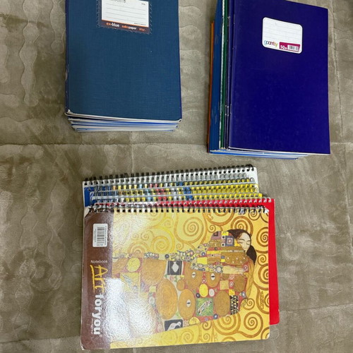 School notebooks like new, pack of 40 pieces