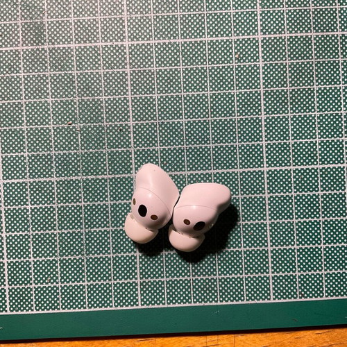 Edifier Bluetooth earbuds used without case