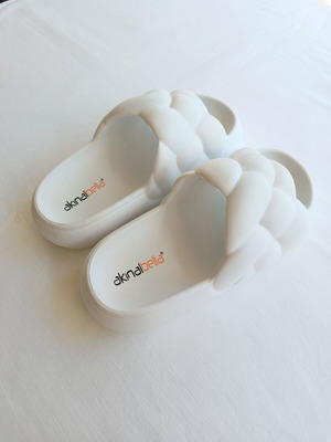 White Braided Platform Slides Akinabella EU 36 like new