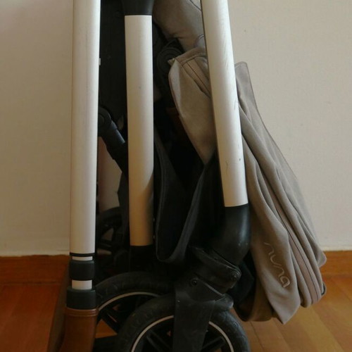 Nuna Triv stroller Frost color like new, newborn to 22 kg