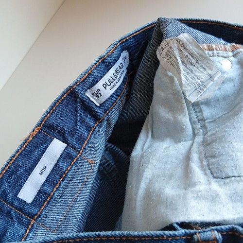 Pull & Bear high-waisted jeans like new, classic blue