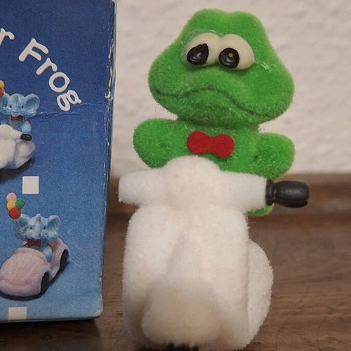 Vintage 90s plush frog with Vespa miniature used, decorative with box
