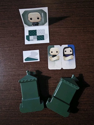 Harry Potter kinder Funko green stand new