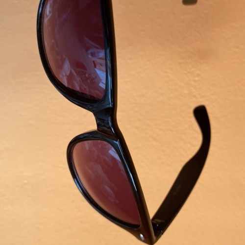 Sunglasses black like new