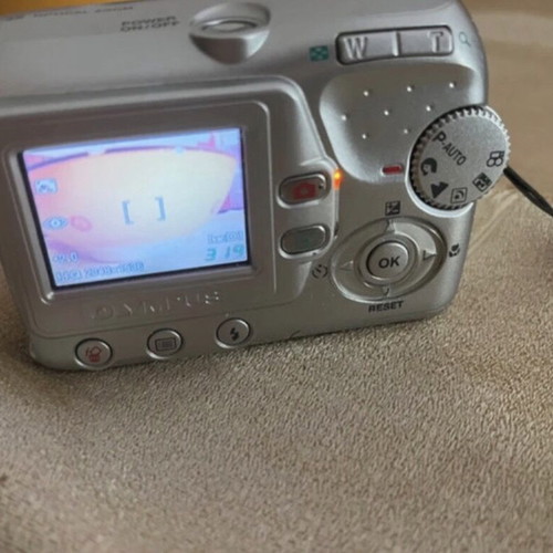 Olympus Camedia C-370 Zoom vintage camera like new with accessories
