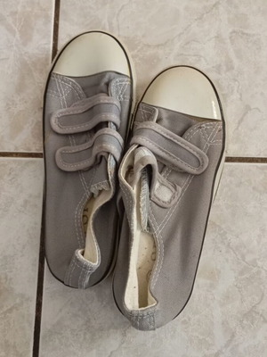 Sport Hg kids shoes like new, size 34, white and gray