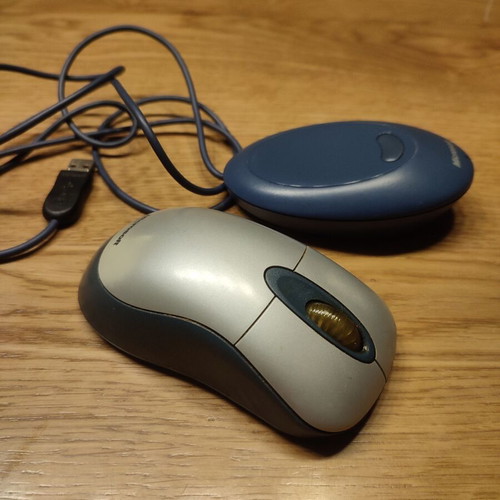 Microsoft wireless mouse used, works with 2 AA batteries, USB