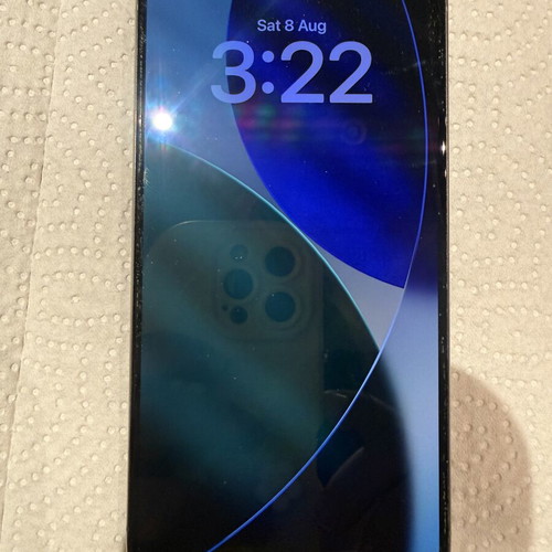 iPhone 15 Pro in good condition, silver, 128GB