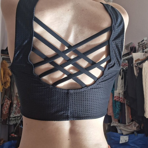 Sports bra, medium size, black