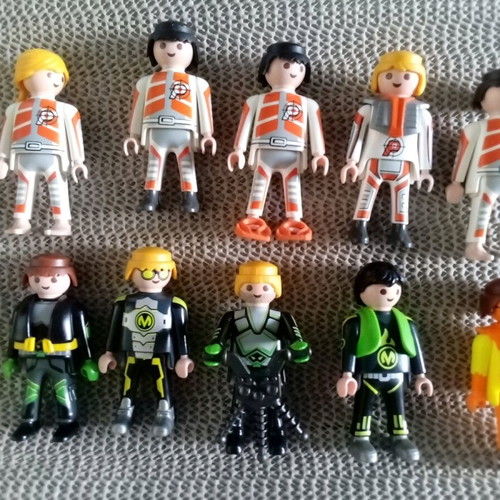 Playmobil Top Agents pack of ten figures used