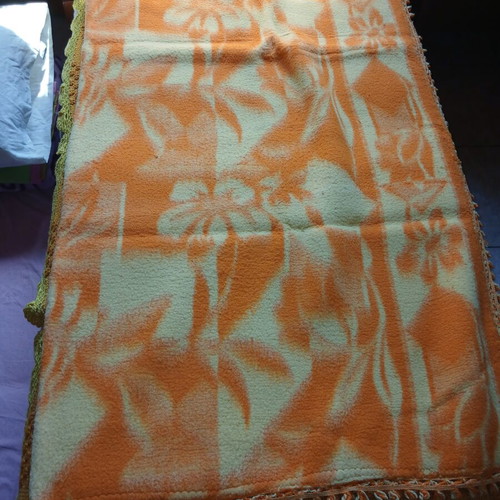 Blanket used, with flowers, good condition