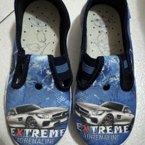 Children's Anatomical Slip On Shoes Size 26 Blue Slightly Used