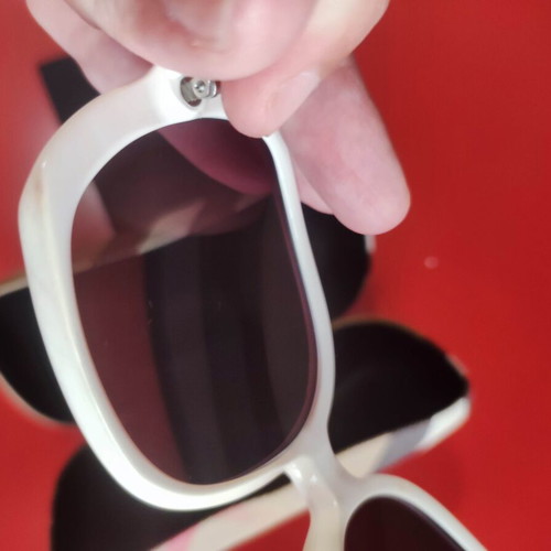 Burberry sunglasses B 4067 white like new with case
