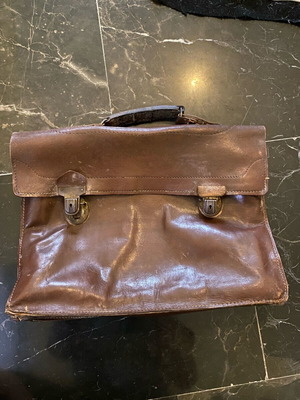 Leather bag used, old